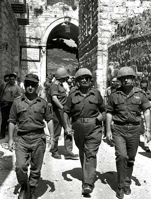 rabin-dayan.jpg